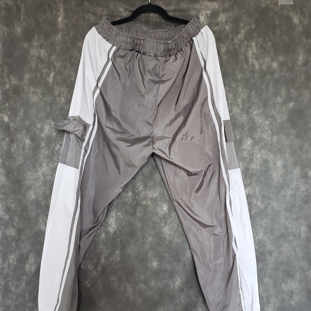Prettylittlething NWT charcoal shell jogger us12 - Picture 3 of 7